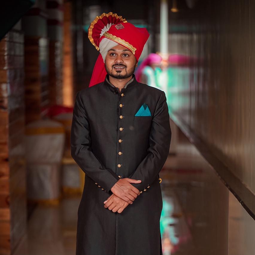 अभिषेक गडाख - अध्यक्ष, राजेशाही प्रतिष्ठान